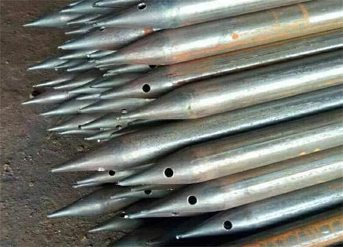 察隅隧道钢花管现货